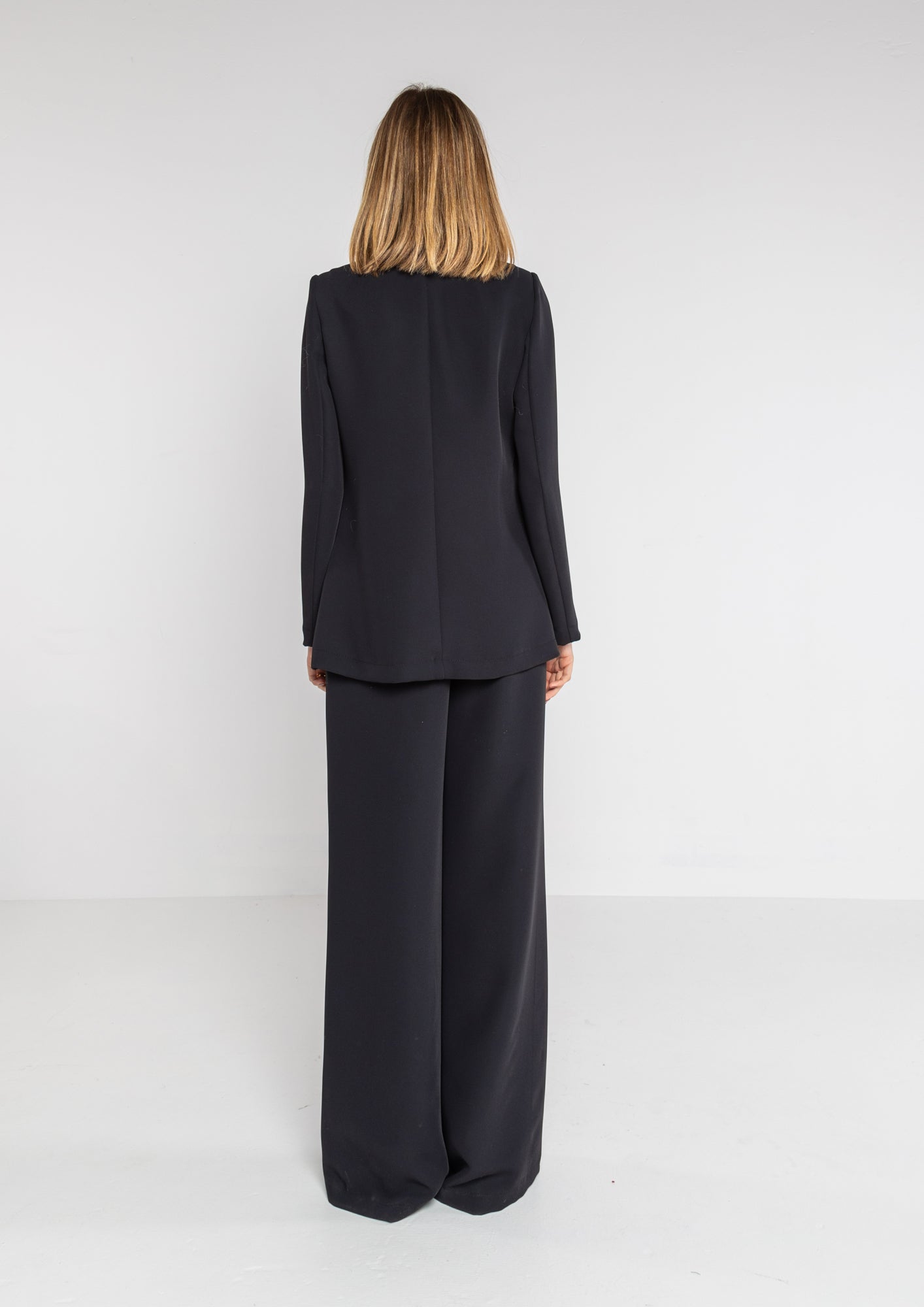 Pantalone nero fluido Lokita Milano