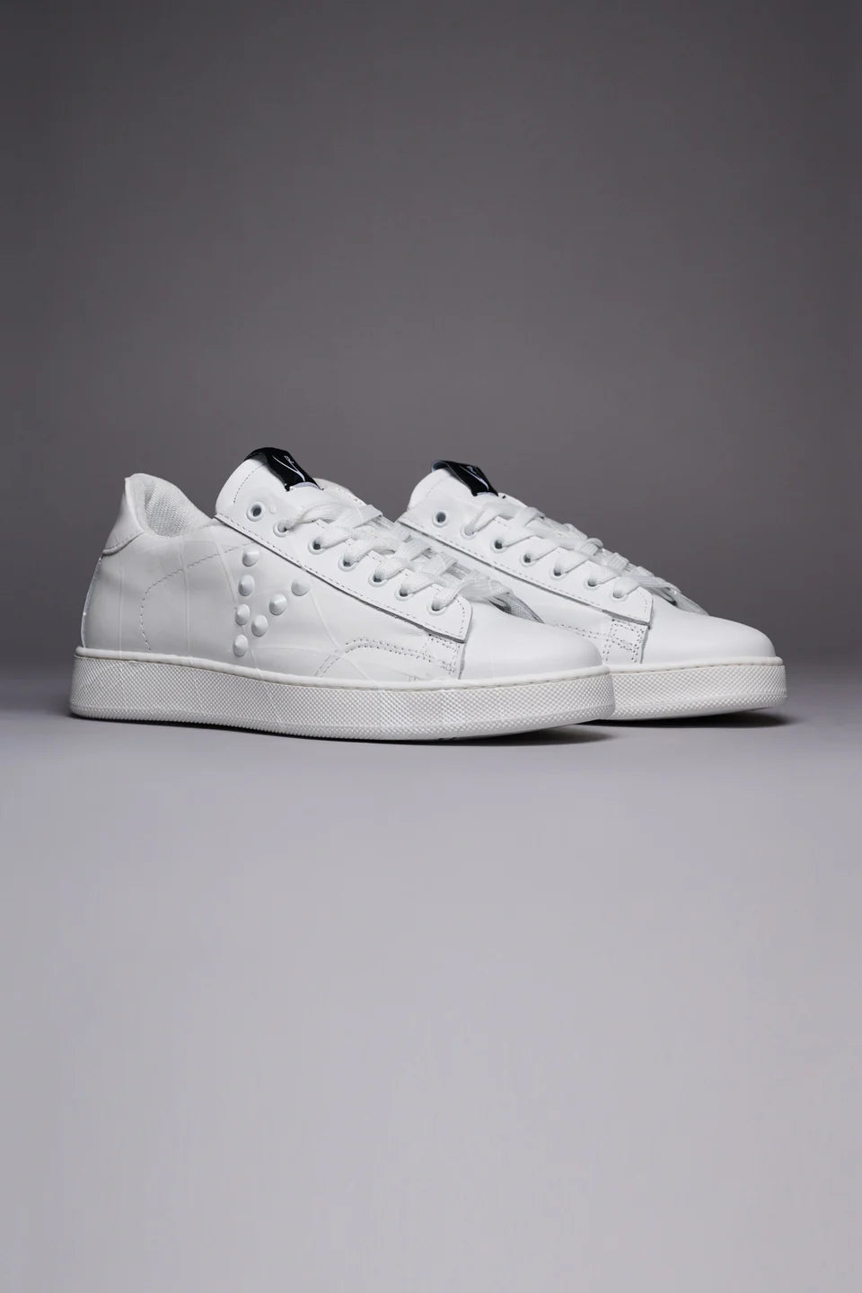 Sneakers V2 bianche schizzate