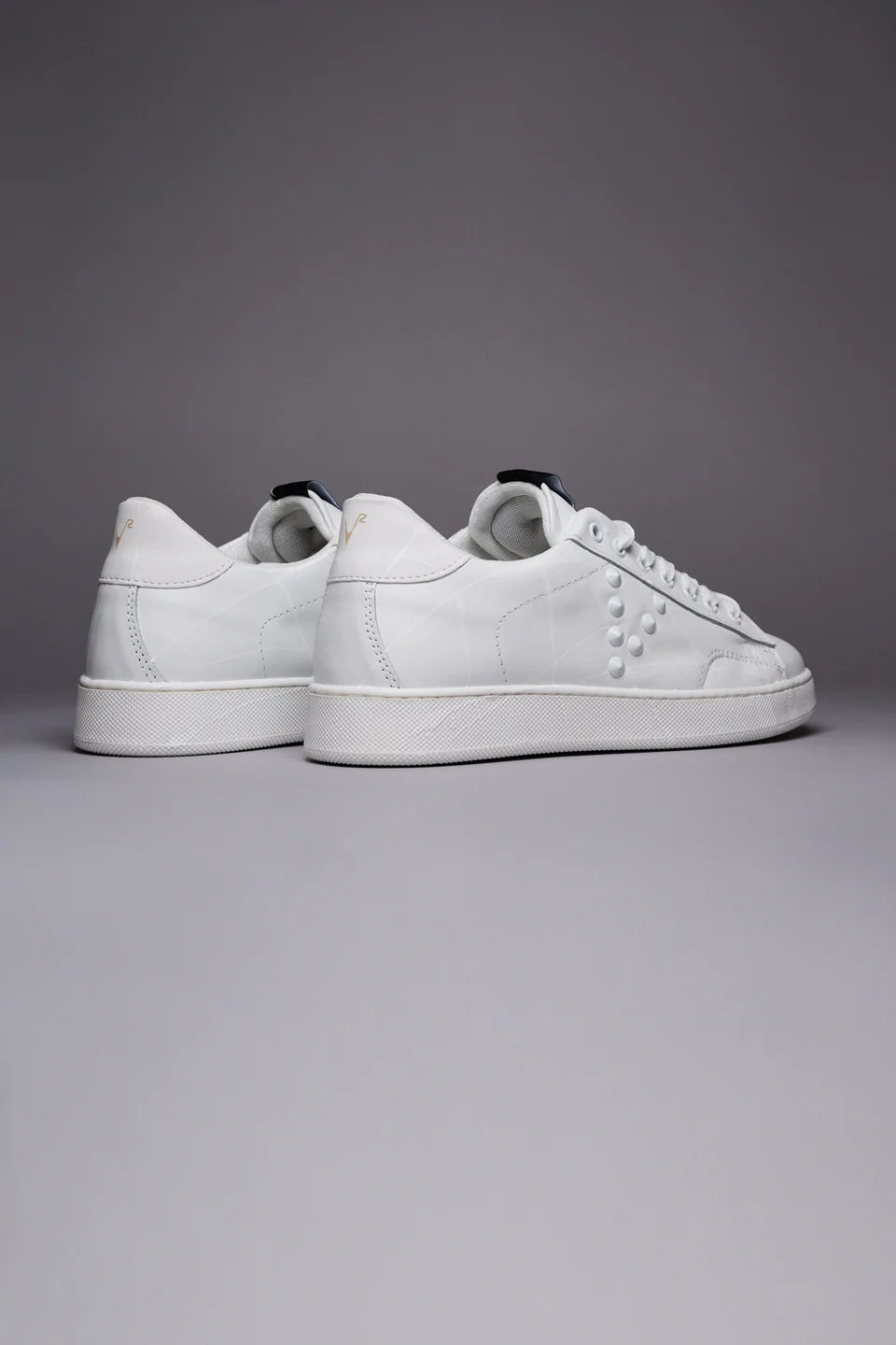 Sneakers V2 bianche schizzate