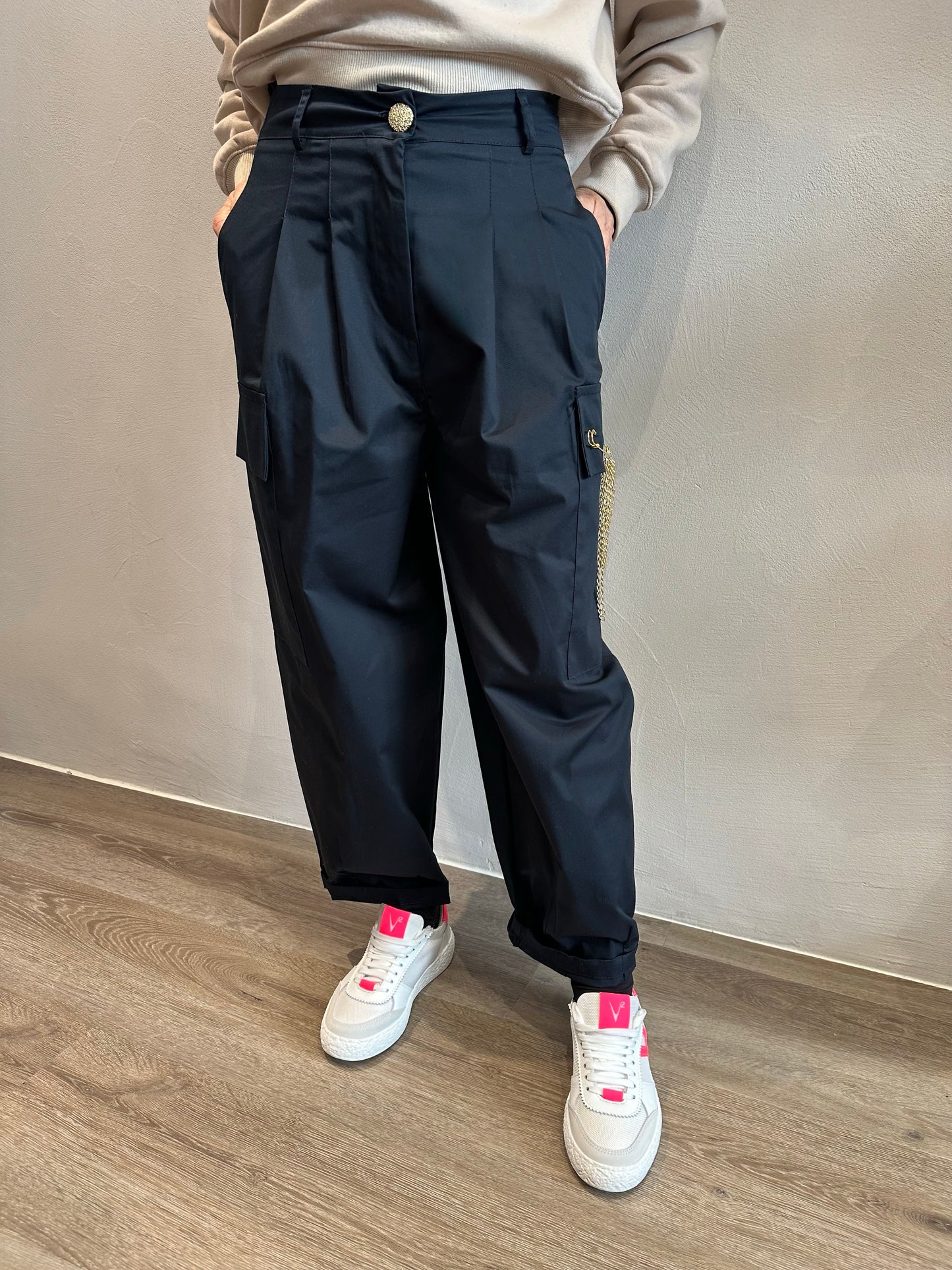 Pantalone cargo D’elle con spilla
